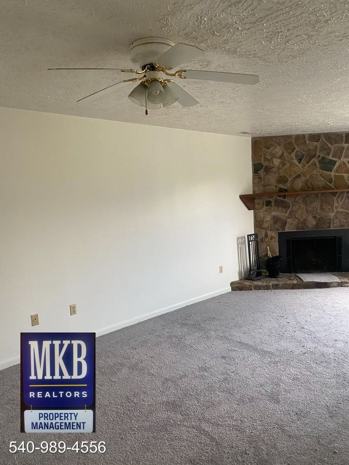 216 Dalewood Ave - Photo 5 of 14