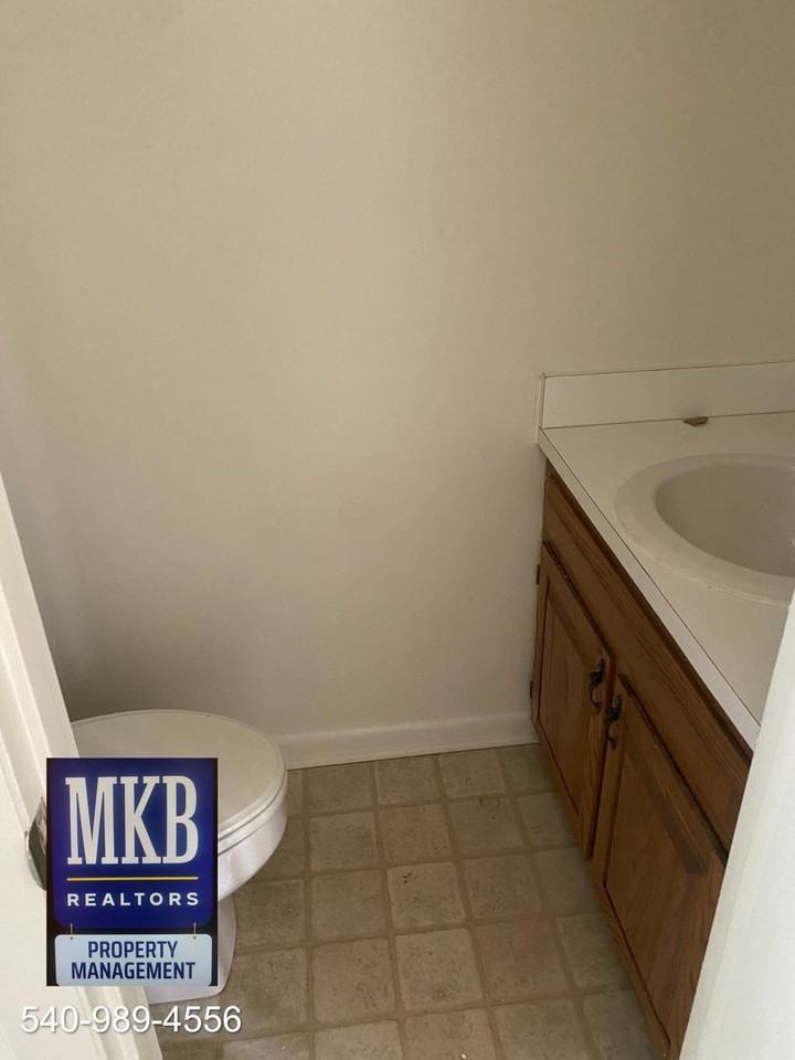 216 Dalewood Ave - Photo 6 of 14