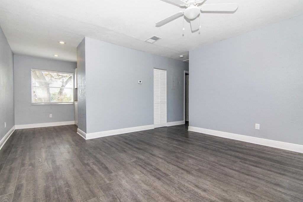 107 Karde Ln #F - Photo 3 of 12