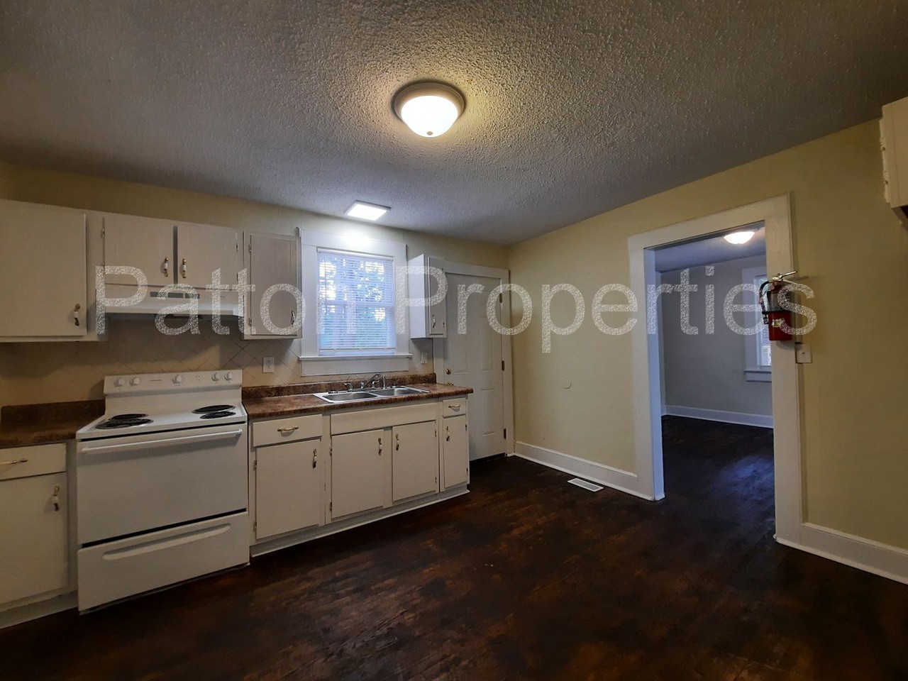 5610 Colonial Dr - Photo 5 of 18