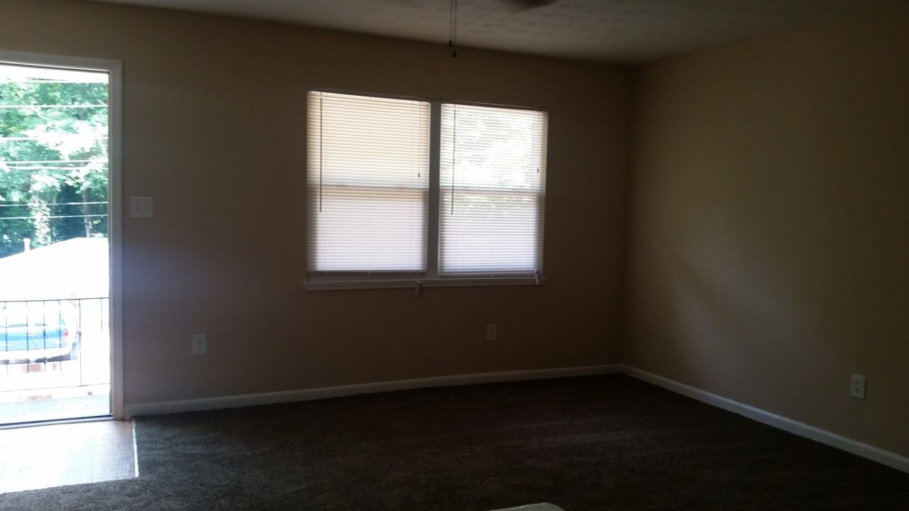 6341 Raymond Ter - Photo 6 of 7