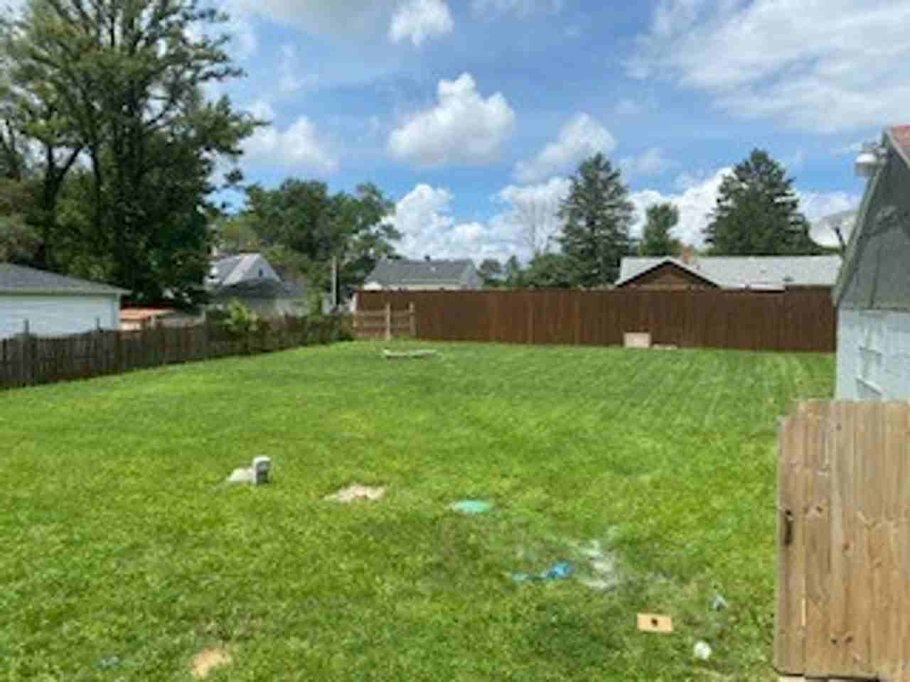 419 Bluff St - Photo 2 of 17