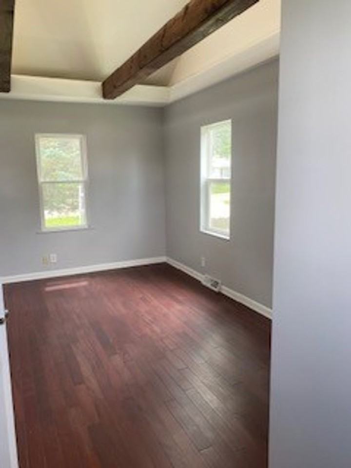 419 Bluff St - Photo 6 of 17