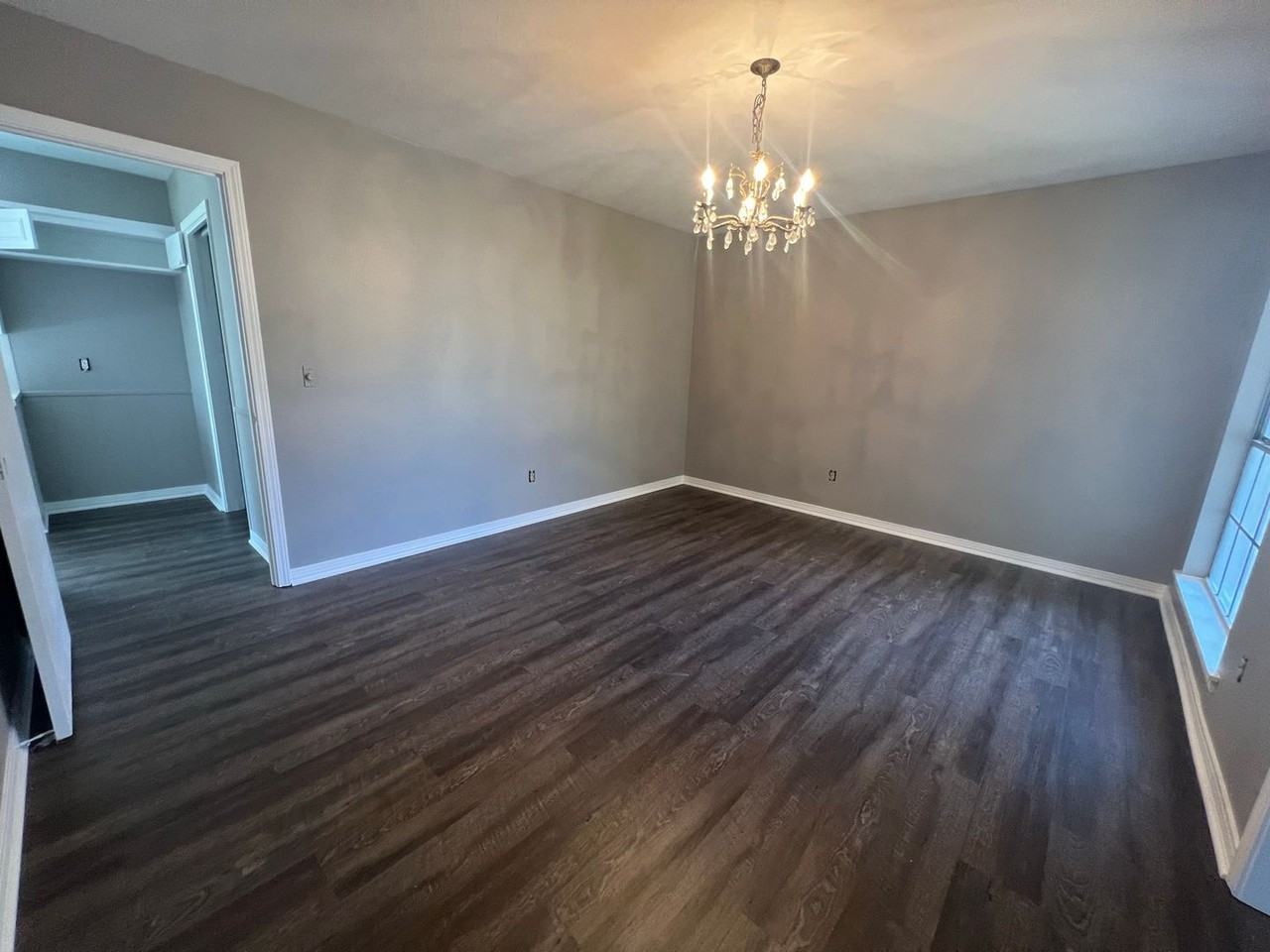 1140 Homewood Dr - Photo 2 of 14