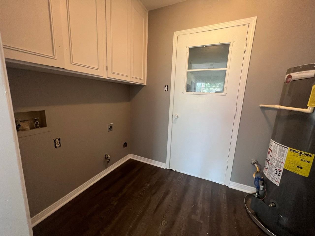 1140 Homewood Dr - Photo 4 of 14
