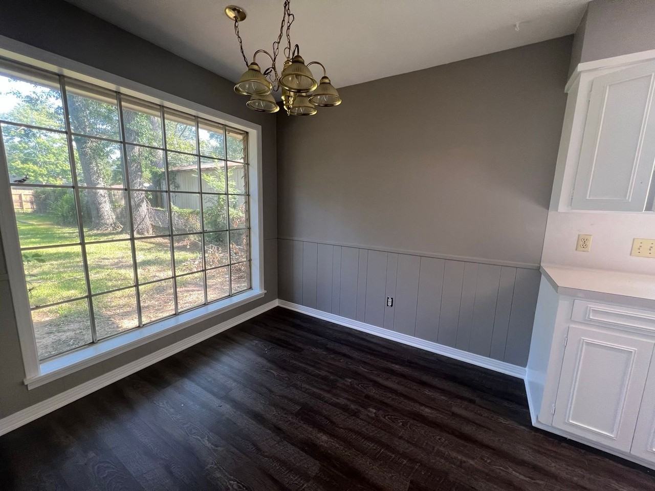 1140 Homewood Dr - Photo 6 of 14