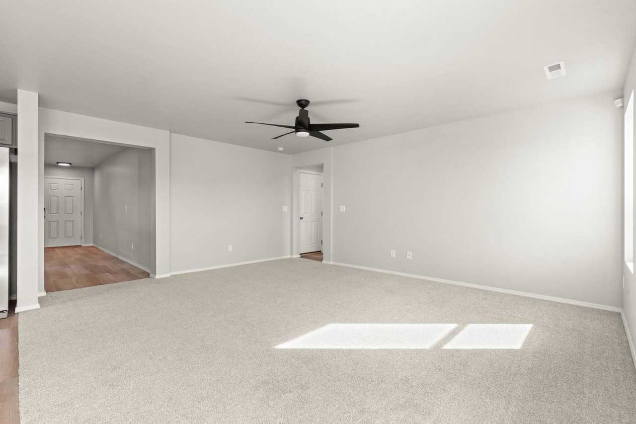 11137 Champlain Pl - Photo 4 of 17