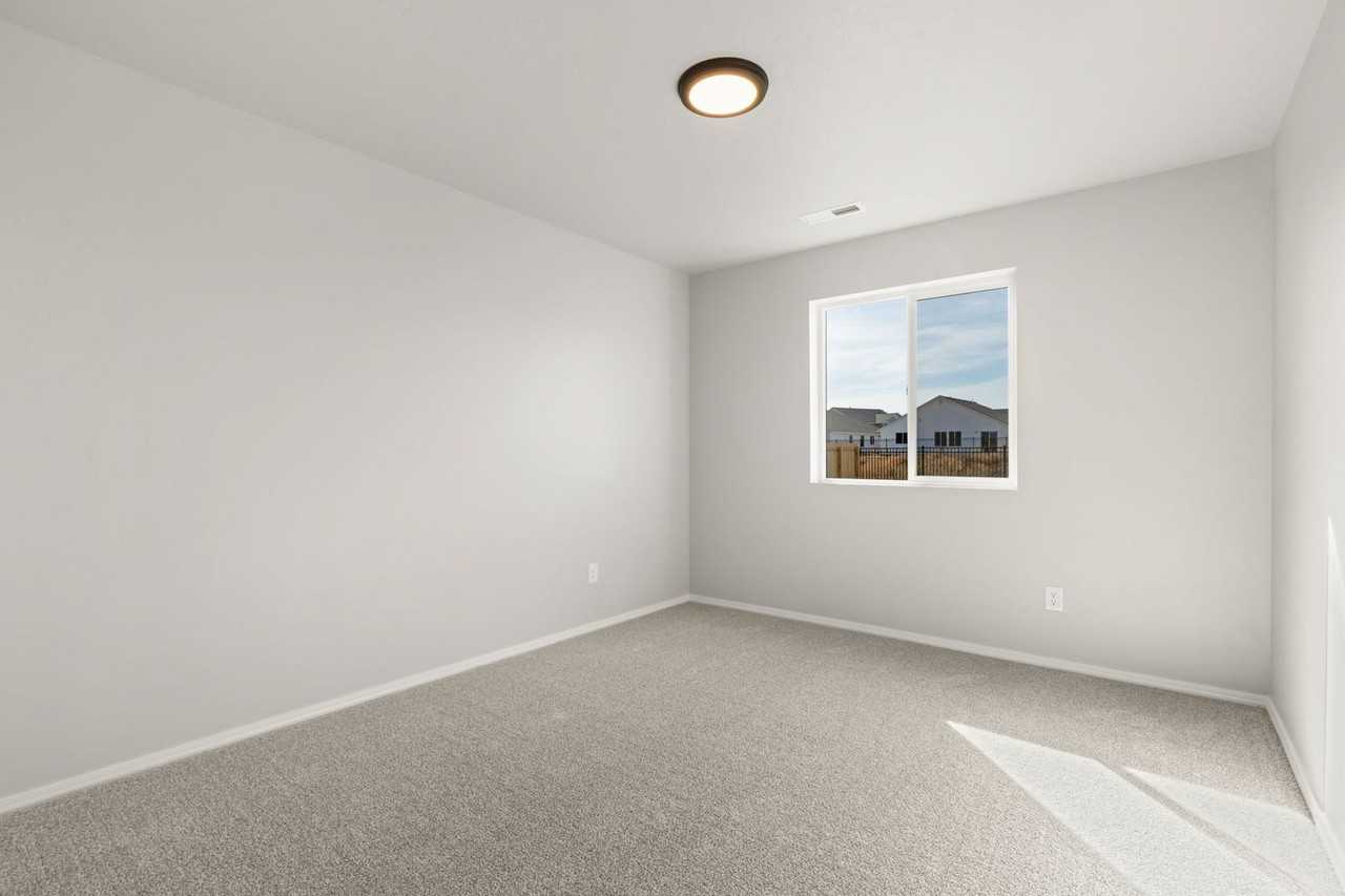 11137 Champlain Pl - Photo 6 of 17