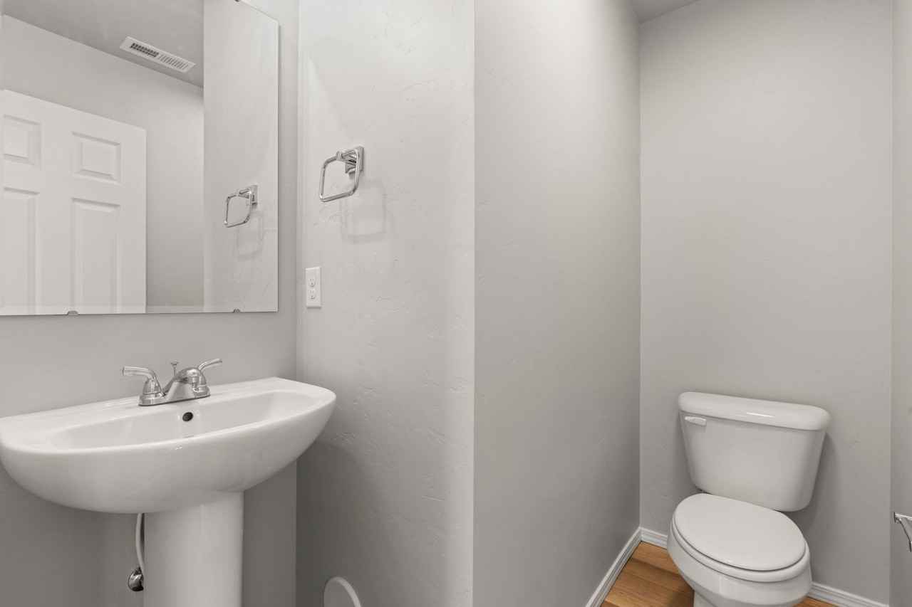 11137 Champlain Pl - Photo 7 of 17