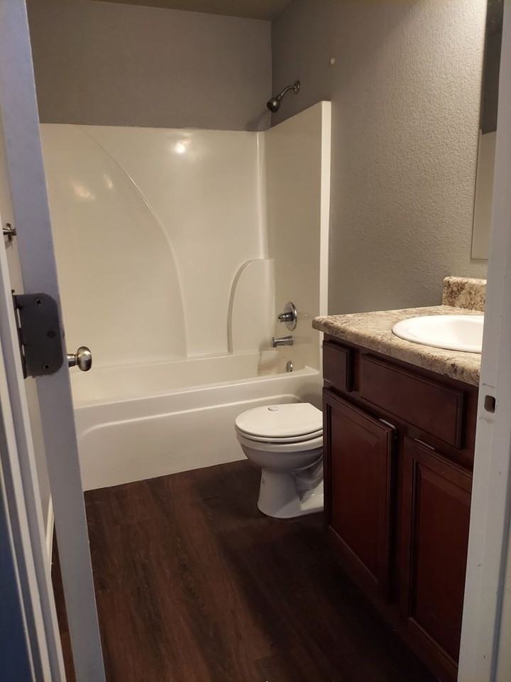 2006 Ingalls Ln - Photo 5 of 12