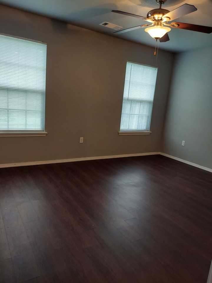 2006 Ingalls Ln - Photo 6 of 12