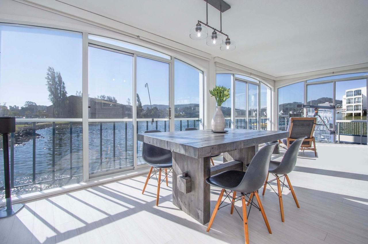 1105 Shelter Bay Ave - Photo 3 of 28