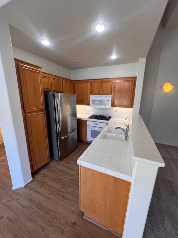 5544 Renaissance Ave #1 - Photo 3 of 17