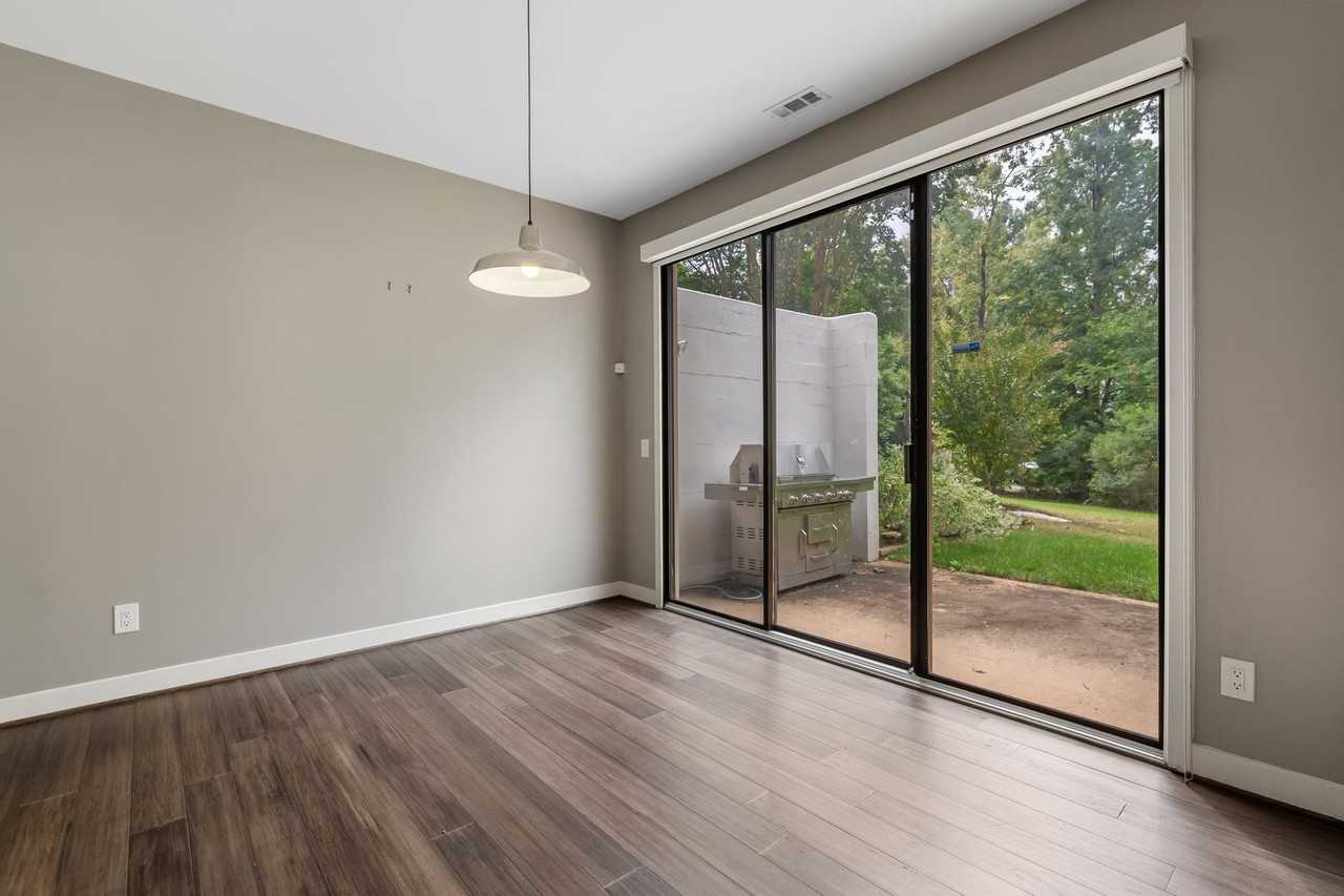 5 Wellesley Pl - Photo 3 of 18