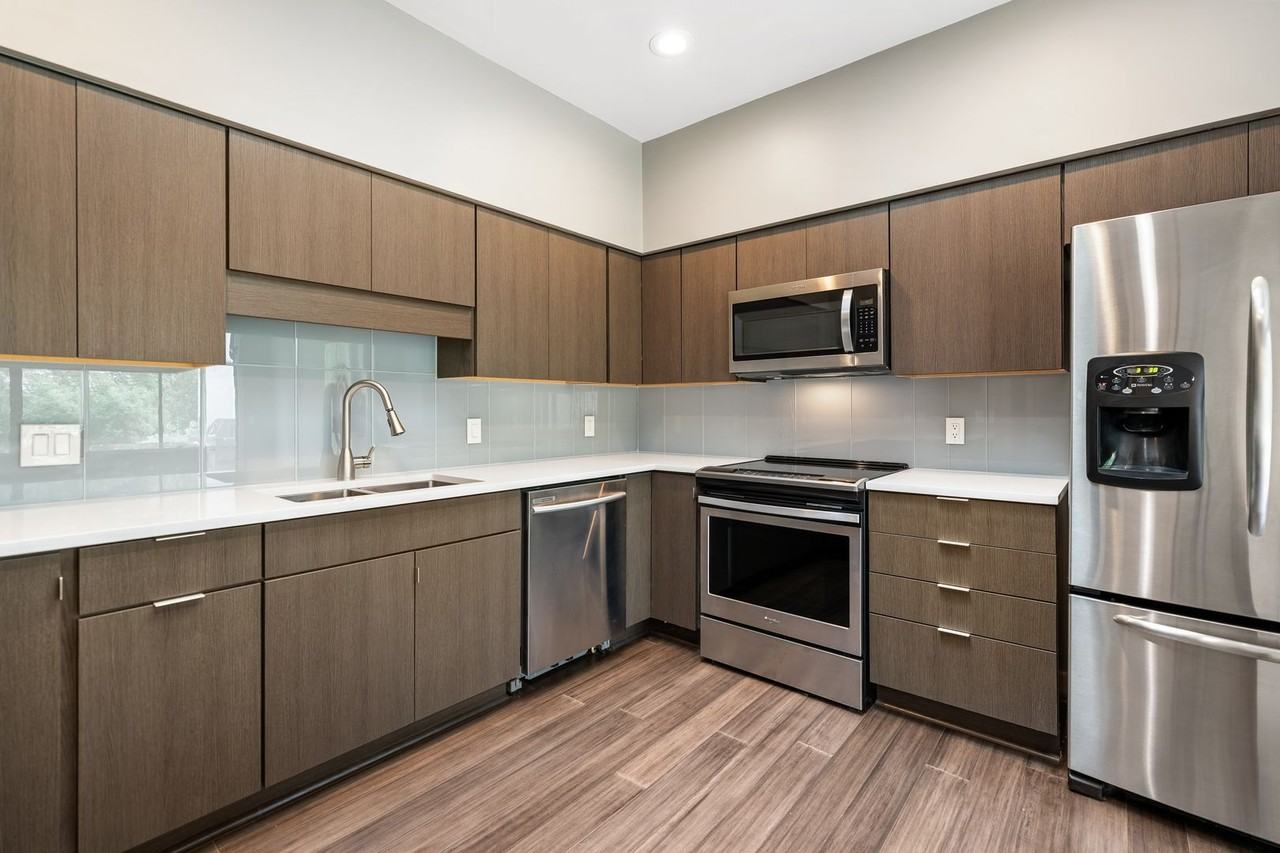 5 Wellesley Pl - Photo 6 of 18