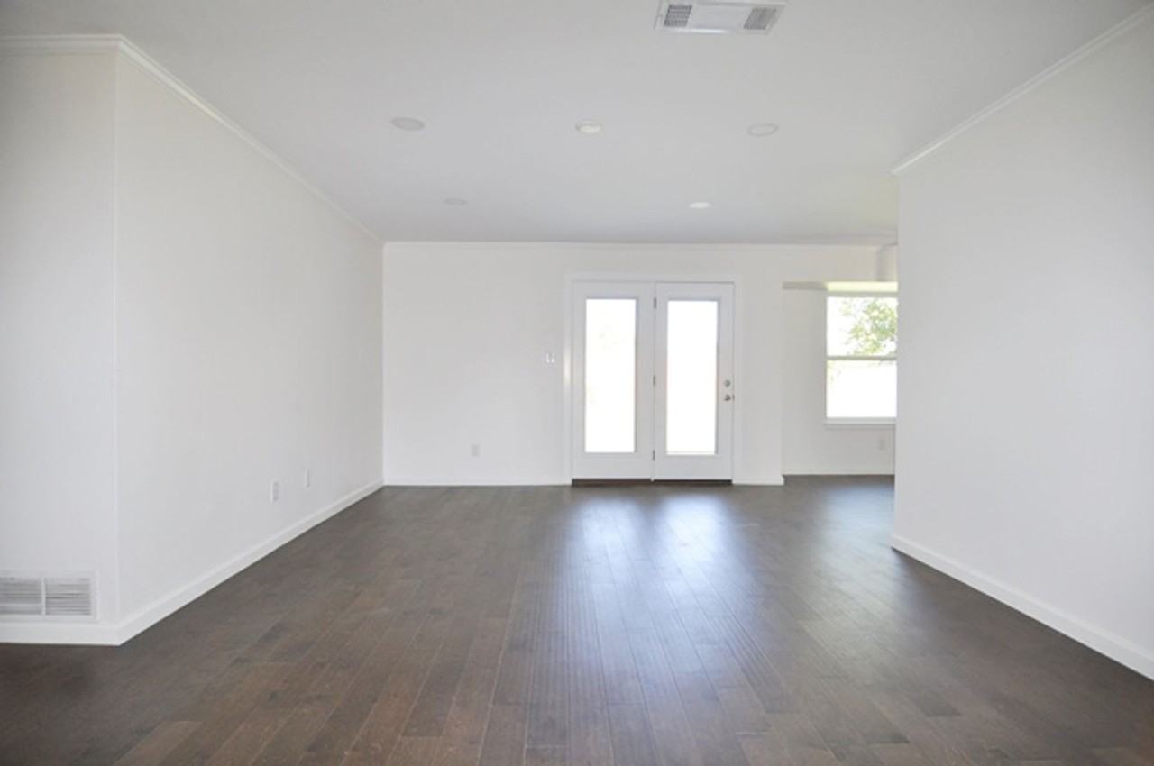 132 Navajo Dr - Photo 3 of 22