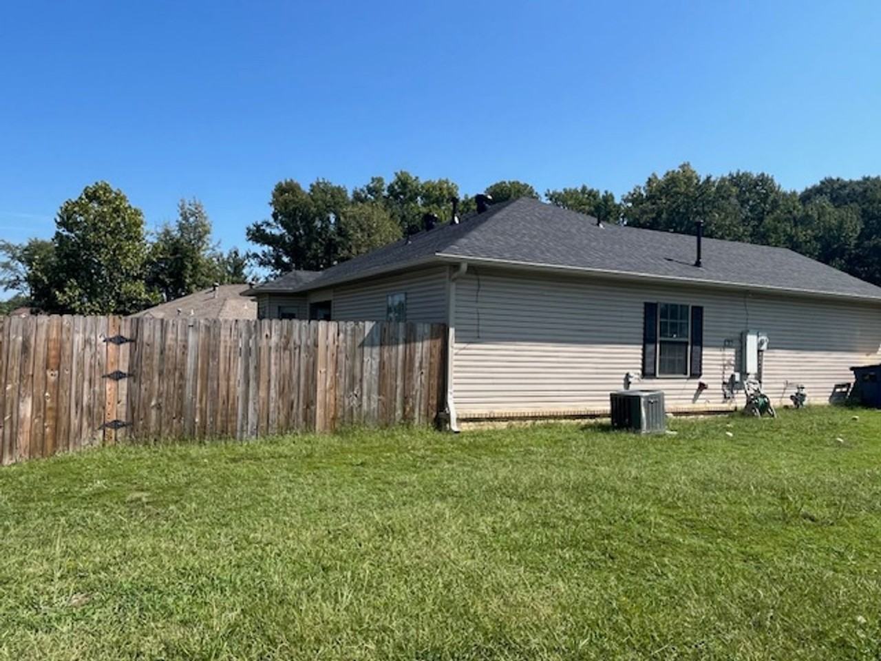 102 Rosebud Cir - Photo 5 of 44
