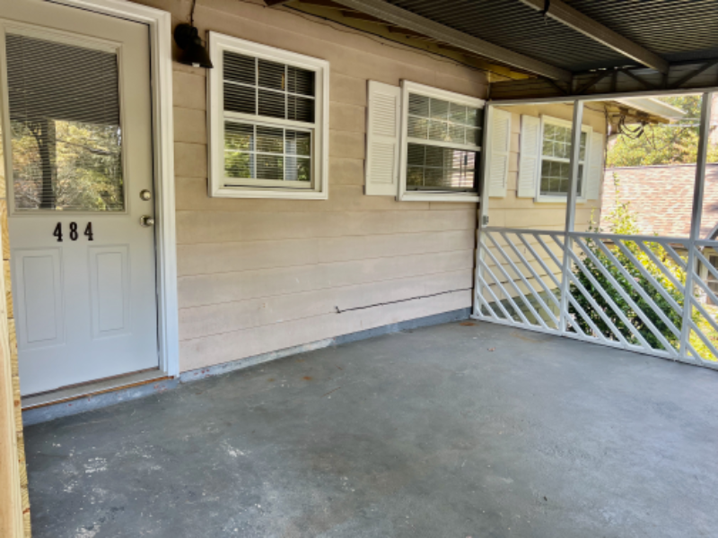 484 Clubhouse Dr - Photo 3 of 22