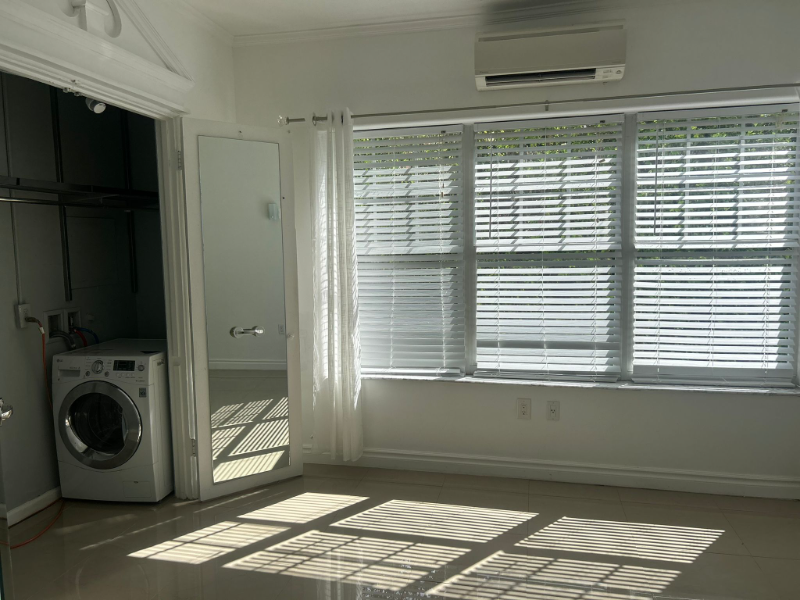 445 Brazilian Ave #12 - Photo 7 of 16