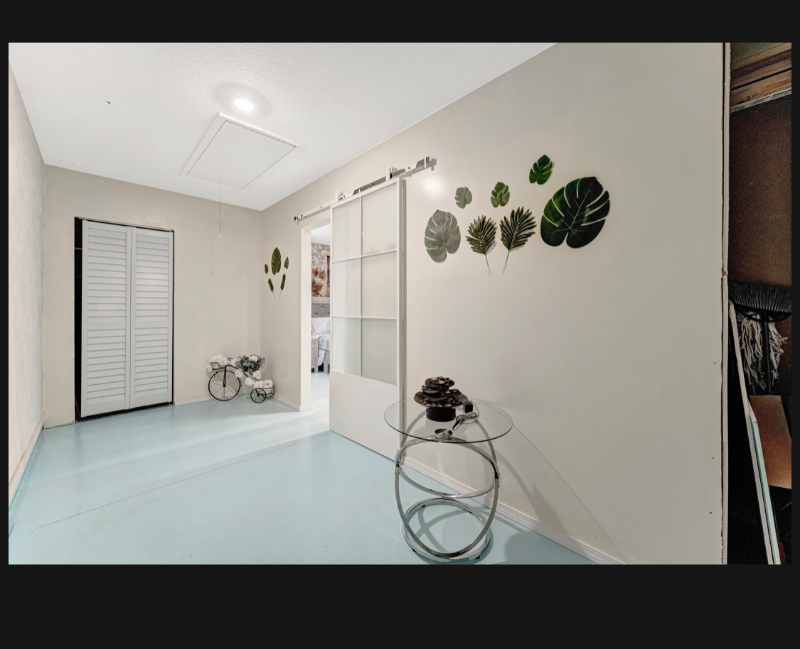 2590 Abbotsford St - Photo 3 of 18