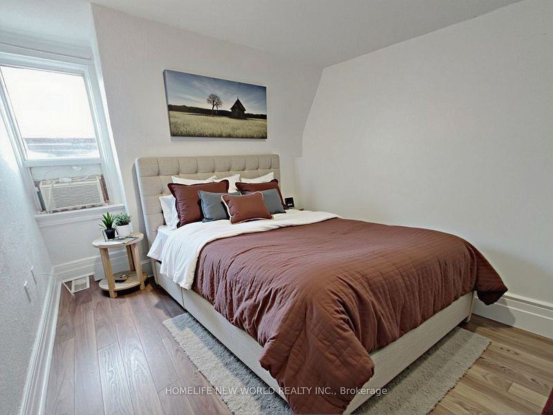 751 Saint Clarens Avenue - Photo 3 of 20