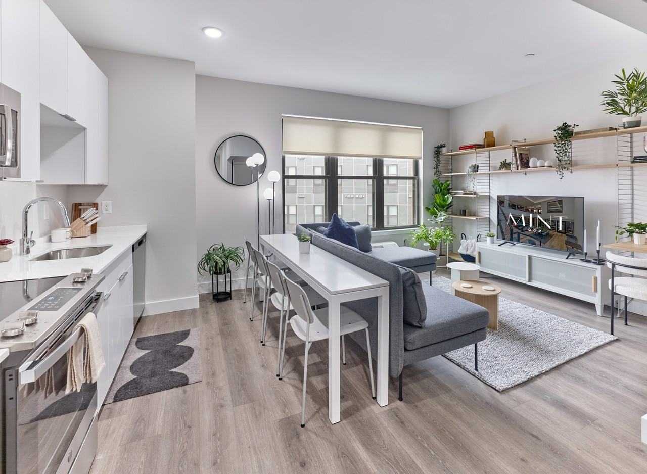 The Mint - Photo 2 of 38