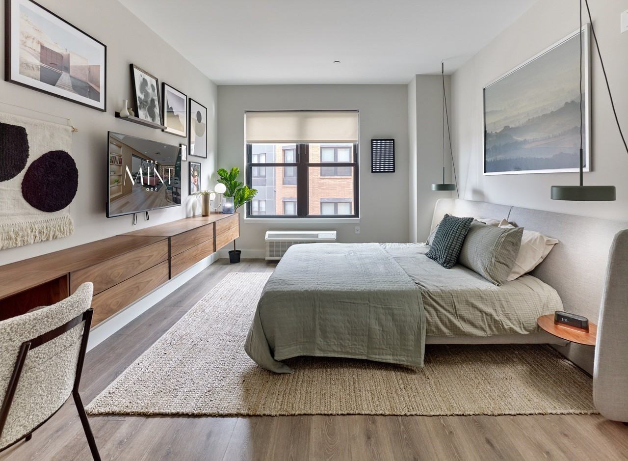 The Mint - Photo 7 of 38