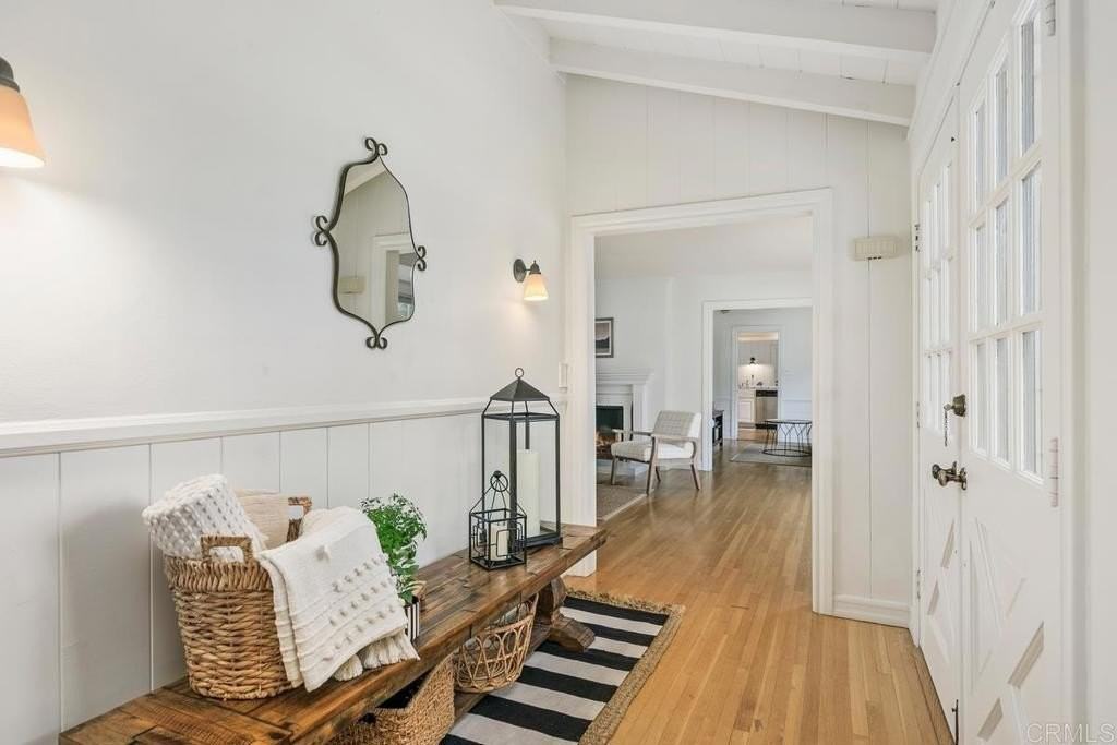 5530 Las Palomas - Photo 3 of 35