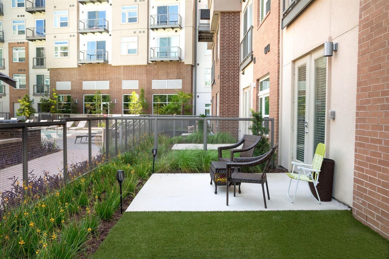 Gallery At Domain - Photo 4 of 52