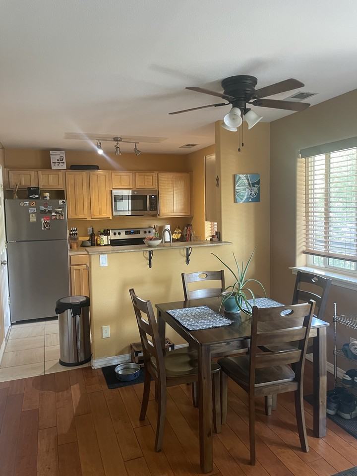 765 E College Dr #7 - Photo 2 of 8