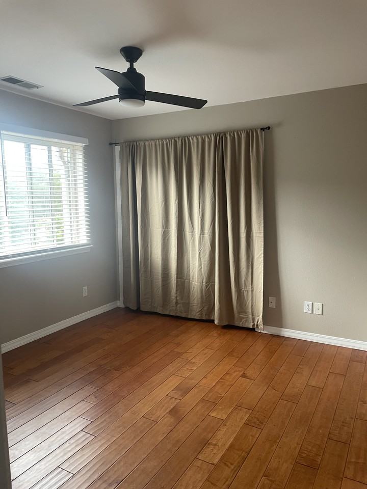 765 E College Dr #7 - Photo 3 of 8