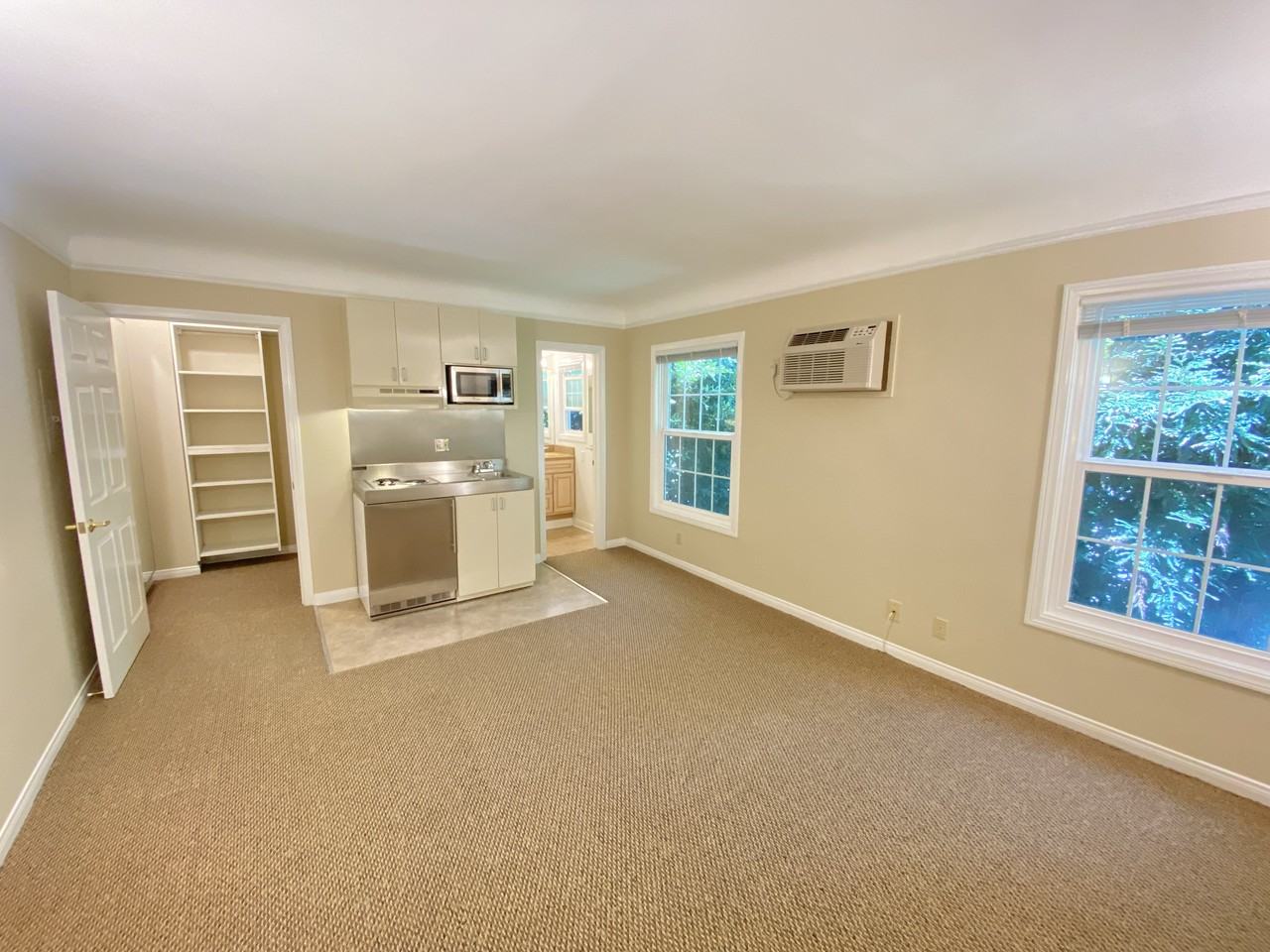 209 South Hamilton Drive - Photo 2 of 19
