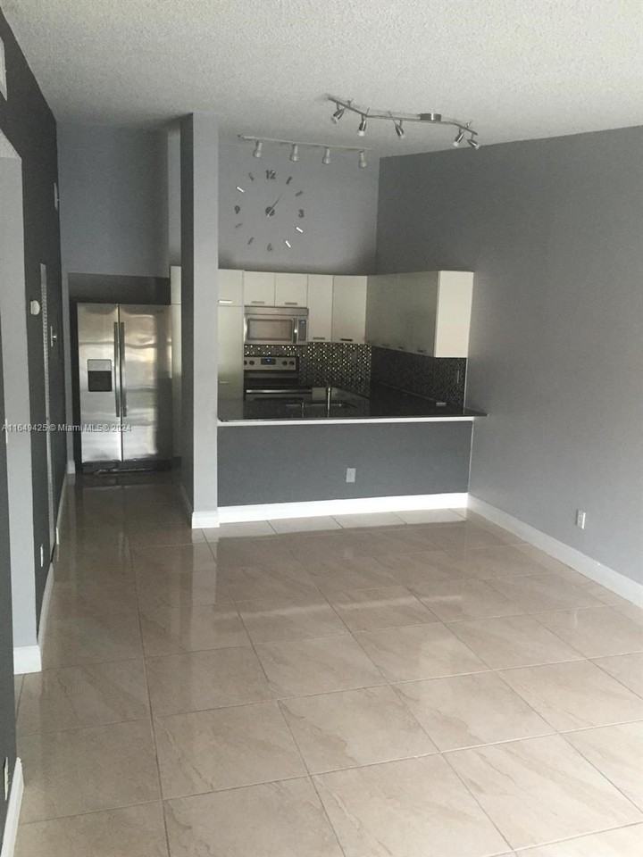 18226 Mediterranean Blvd #7-16 - Photo 2 of 8