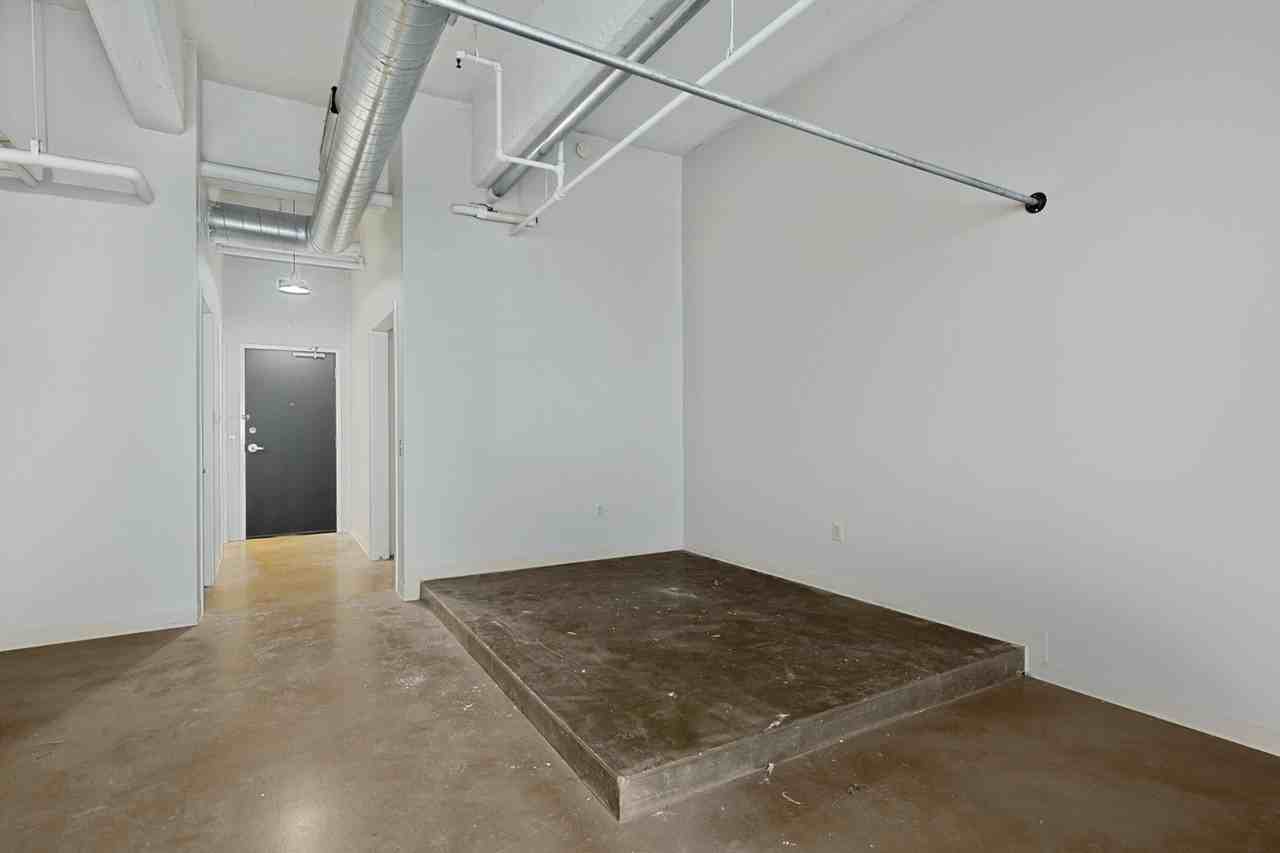 Waverly Court / Keppoch House - Photo 3 of 20