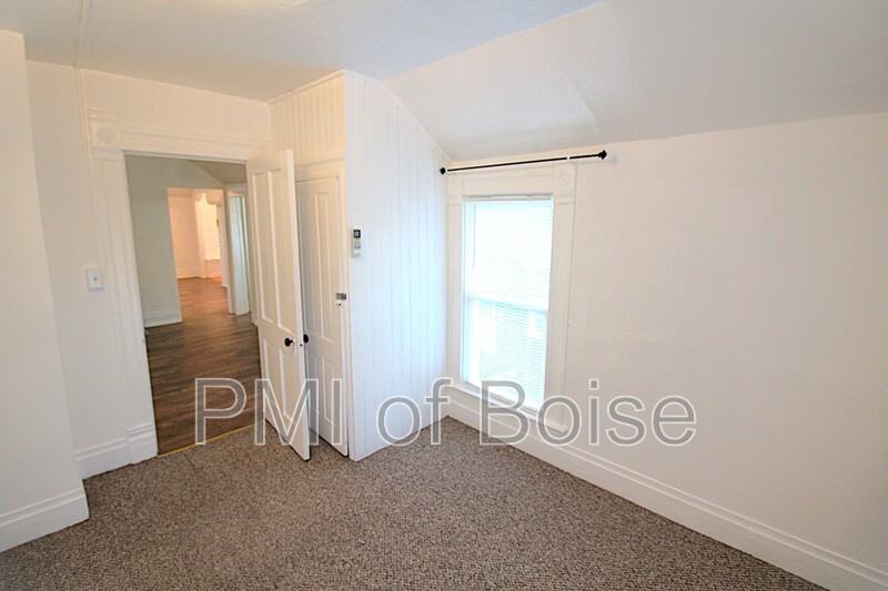 309 E Bannock St #2 - Photo 7 of 15