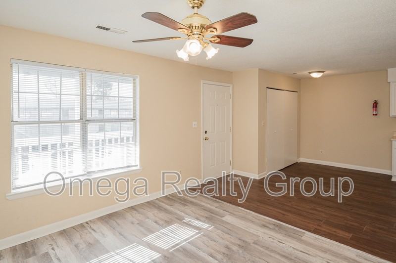 3330 Meridian St N #206 - Photo 7 of 25