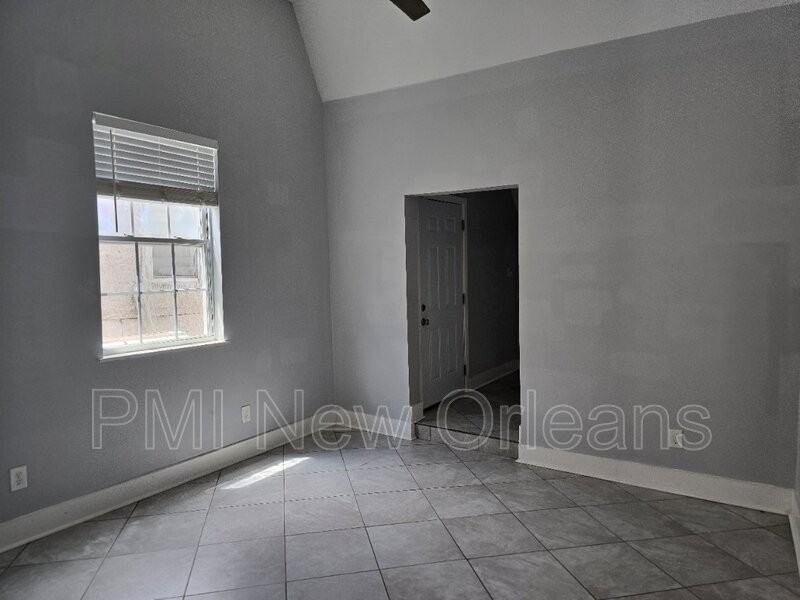 2213 Magnolia St - Photo 6 of 14