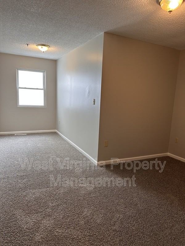 104 N 8th St #206 - Photo 4 of 8