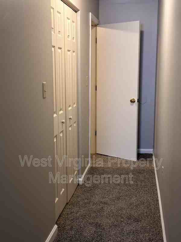 104 N 8th St #206 - Photo 5 of 8