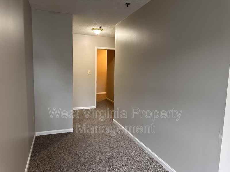 104 N 8th St #206 - Photo 7 of 8