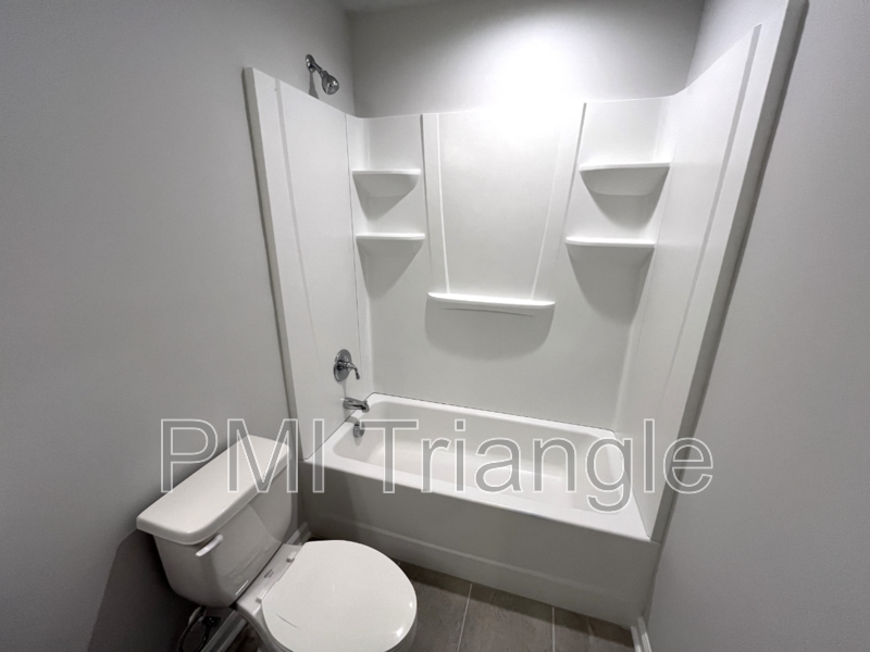 272 Shingle Oak Rd - Photo 5 of 20