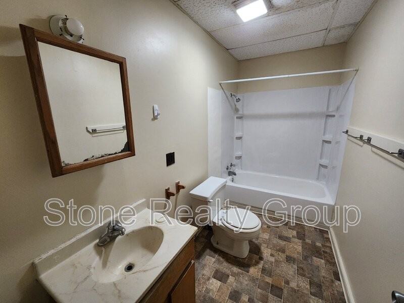 1034 N 7th St #2 - Photo 6 of 10