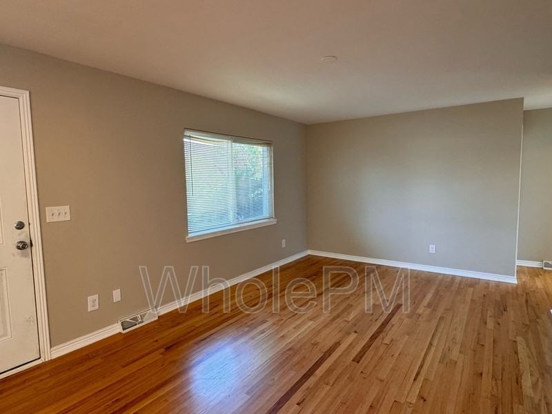 3460 W Amherst Ave - Photo 3 of 35