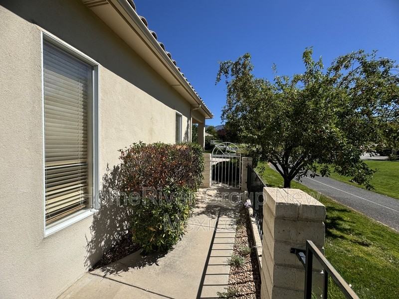 7005 Sky Valley Way Ne - Photo 2 of 34