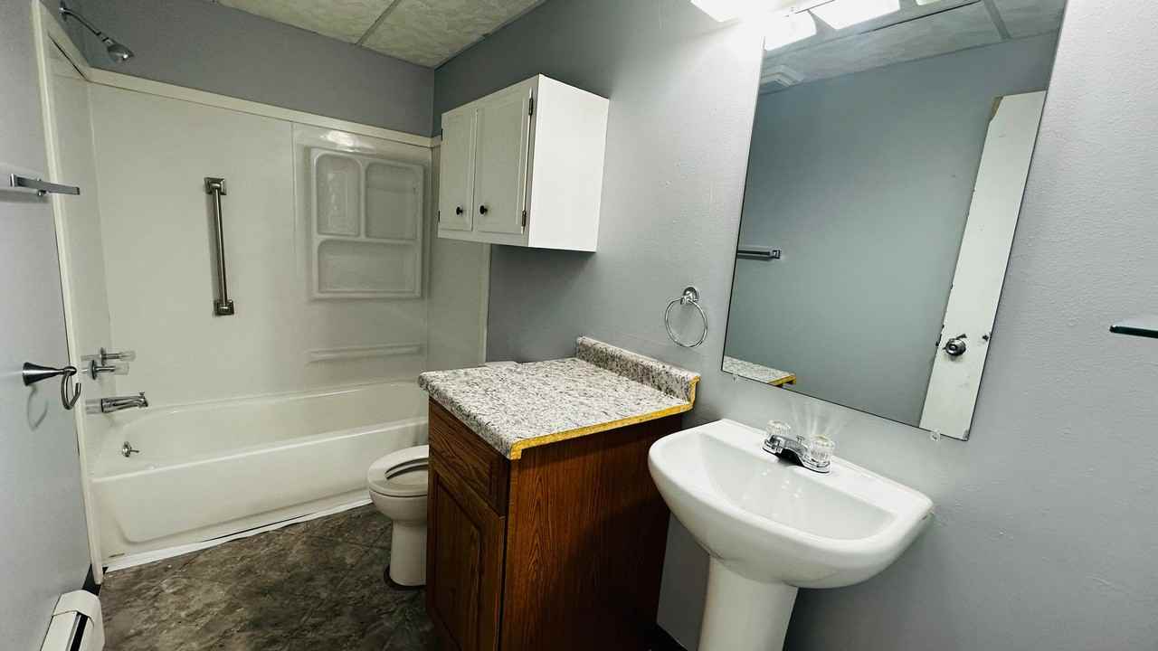 Mash LLC - 1028 S High - Photo 3 of 6