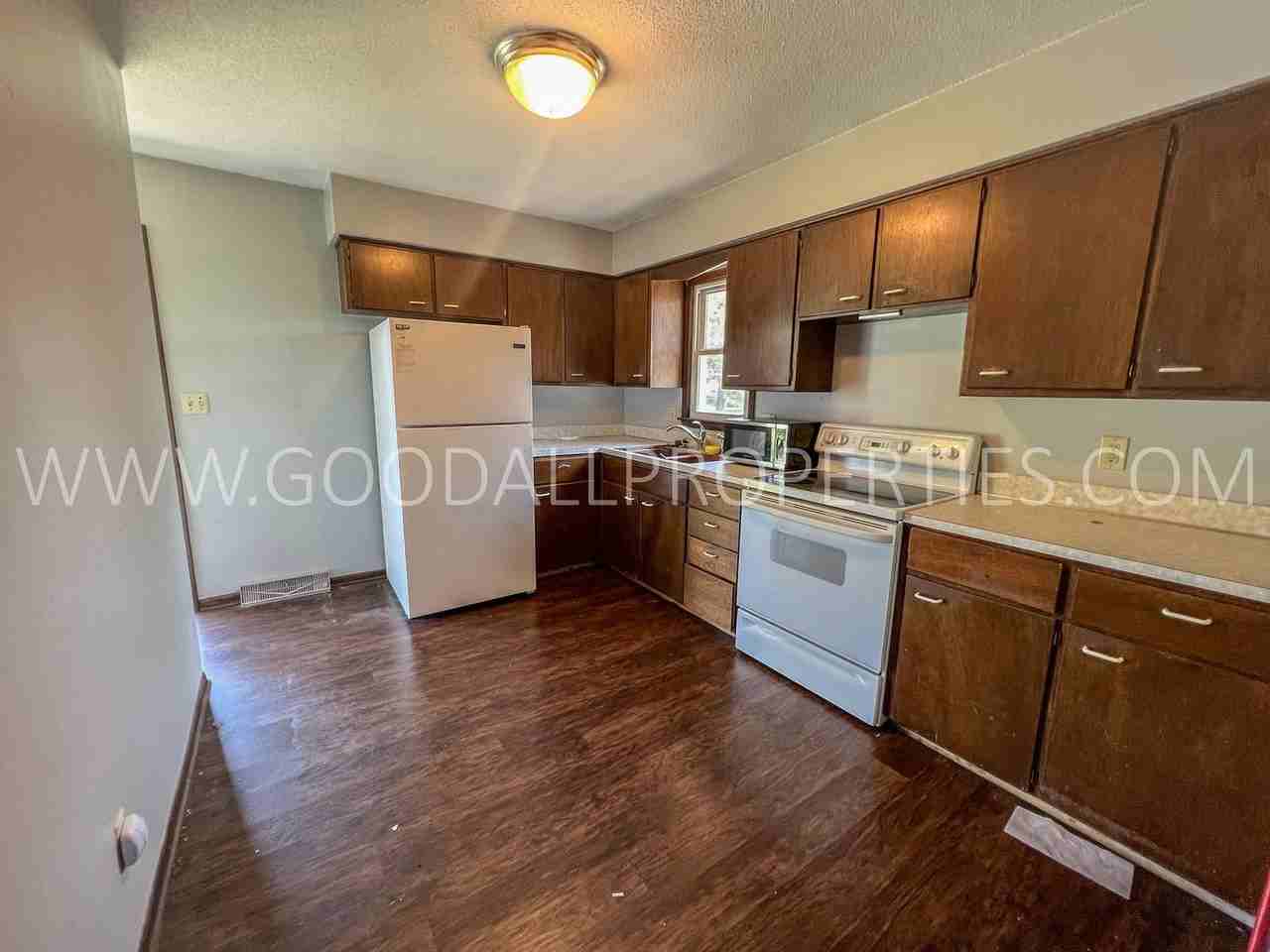 1706 Nw 2nd St - Photo 2 of 6