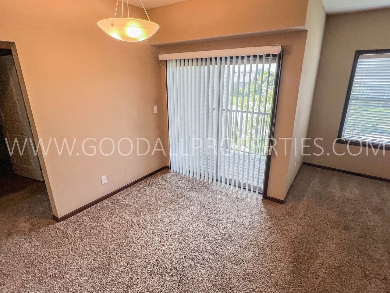 1211 Ne Windsor Dr #204 - Photo 5 of 12