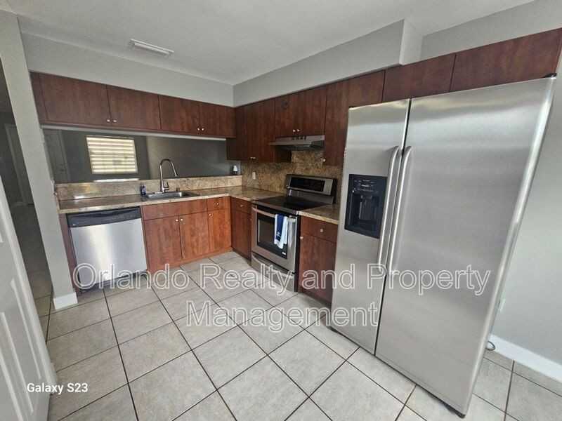 1357 Sophie Blvd - Photo 2 of 13