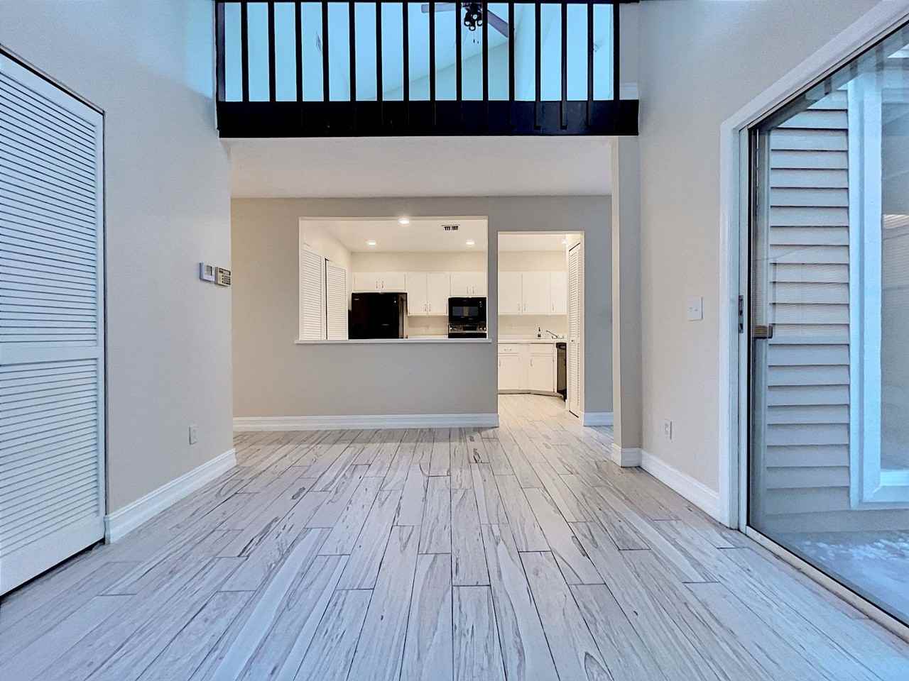 4574 Southfield Ave - Photo 5 of 29