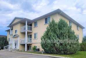 featured image of 1210 5th St S #08